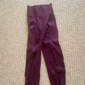 Redish purple leggings from american eagle. Size small. Ribbed stretchy material